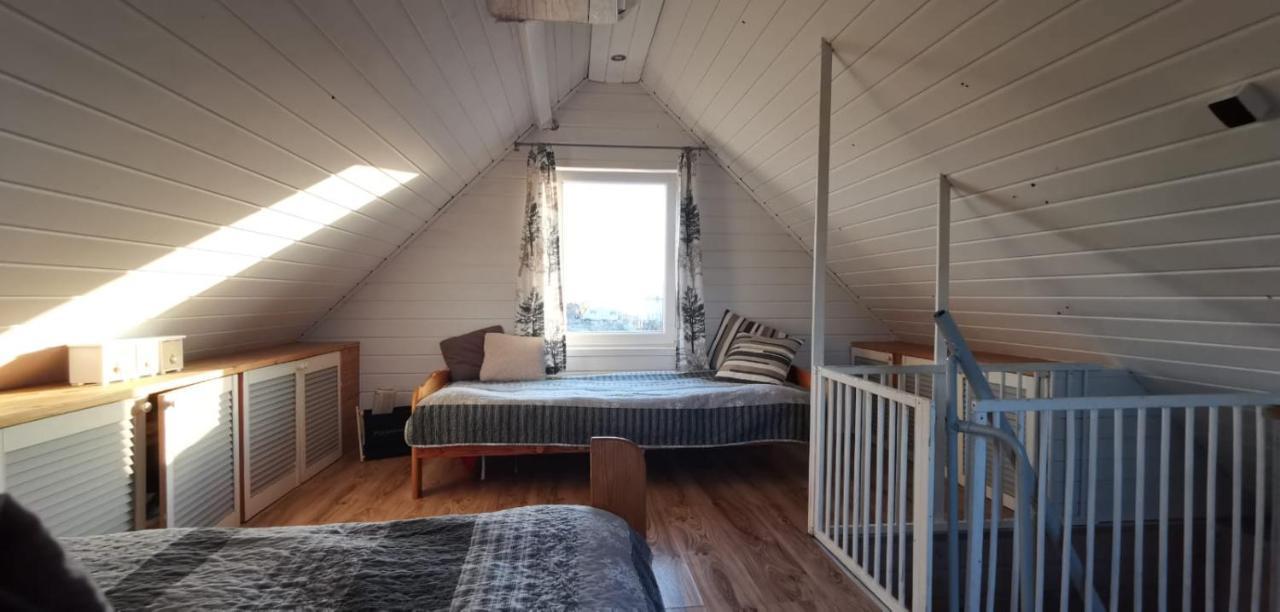 Wolnostojacy Dom Na Duzym Prywatnym Terenie Villa Lubin  Exteriör bild